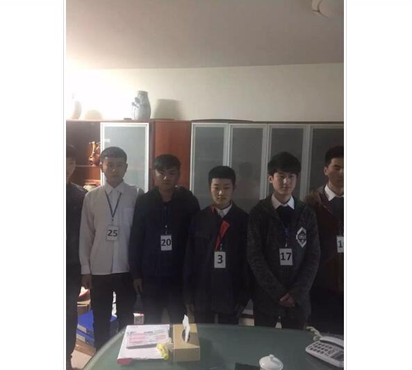 日本机械加工 面试上学员合影